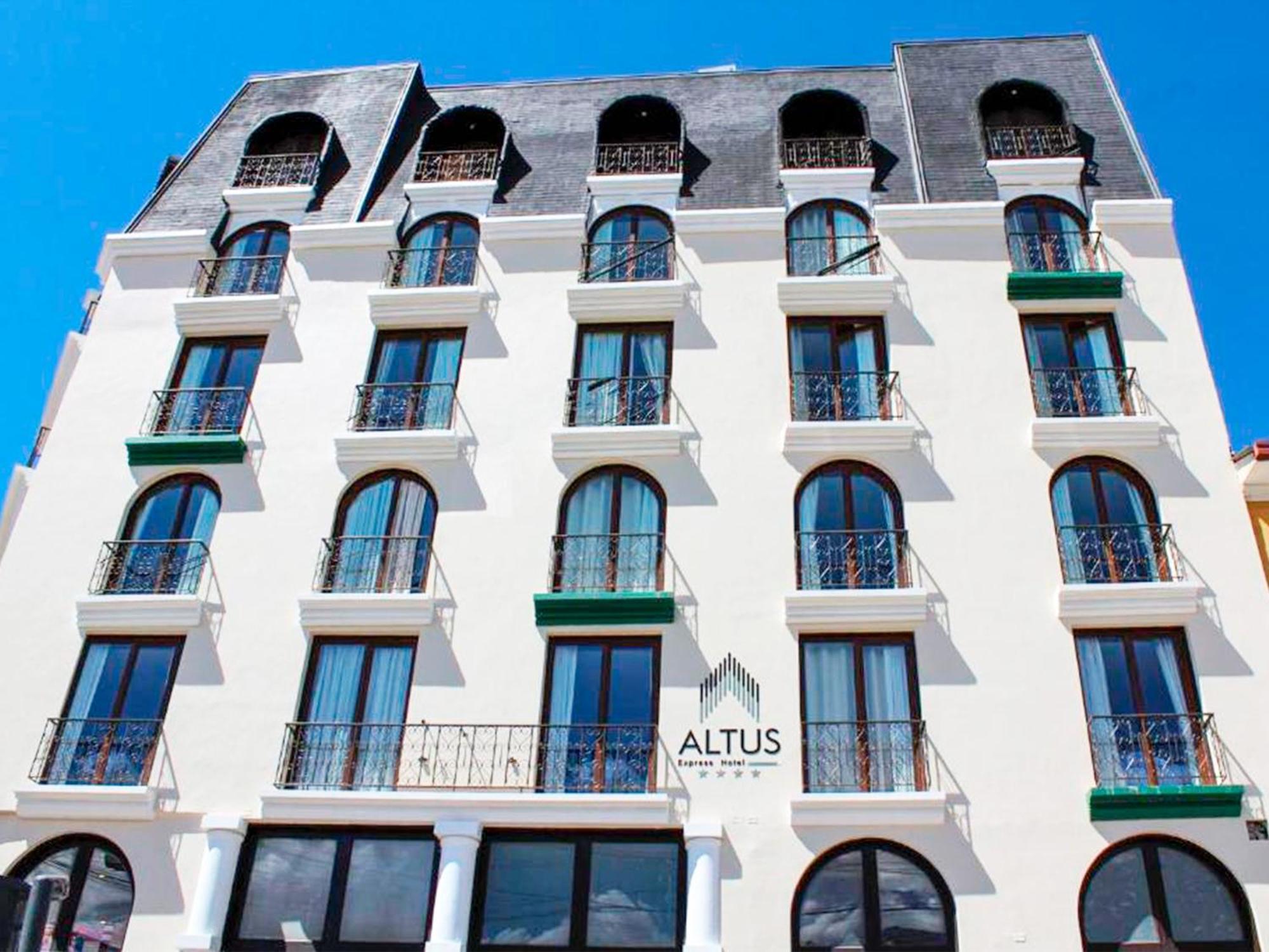 Altus Express Hotel 拉巴斯 外观 照片