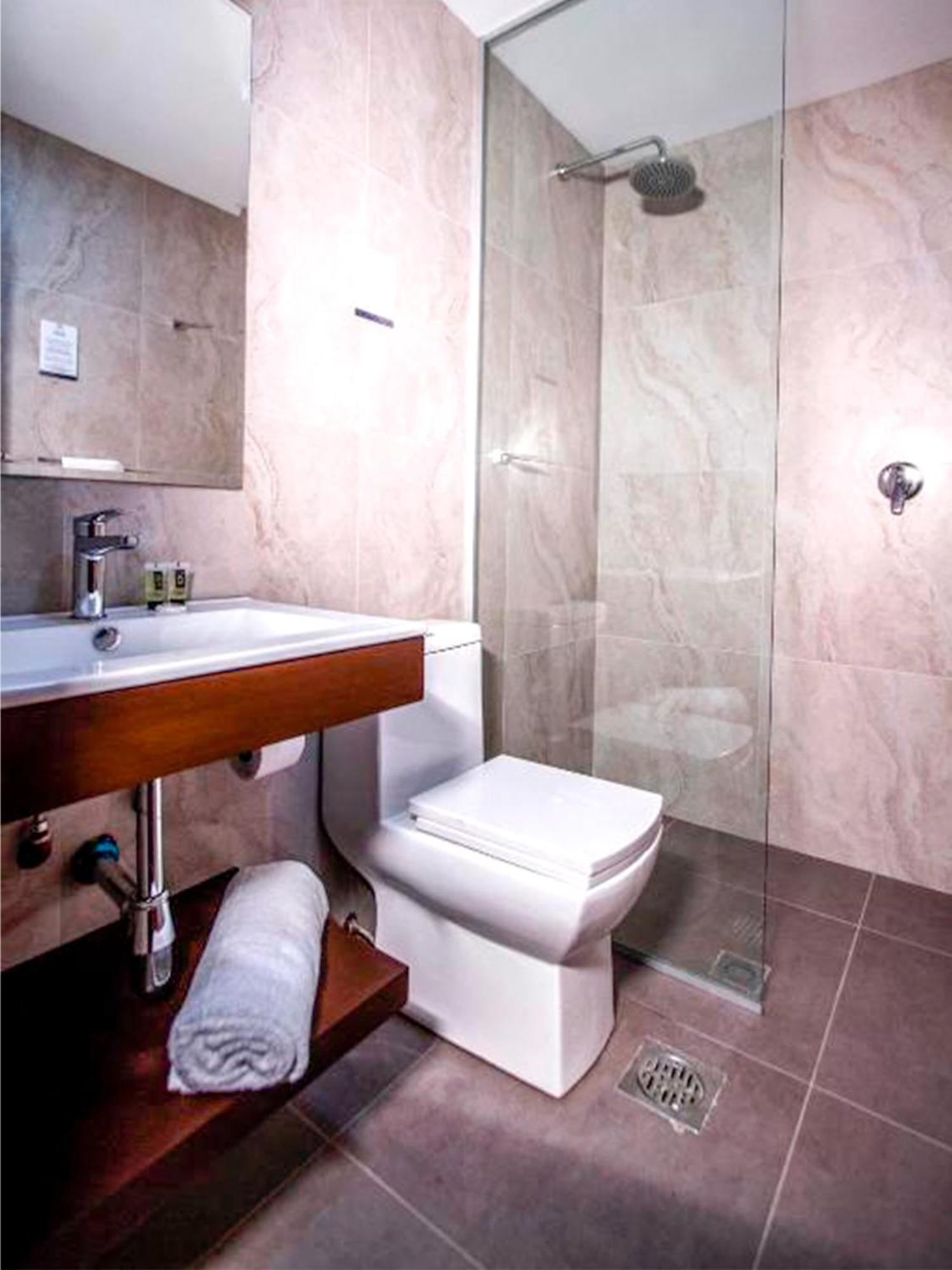 Altus Express Hotel 拉巴斯 外观 照片