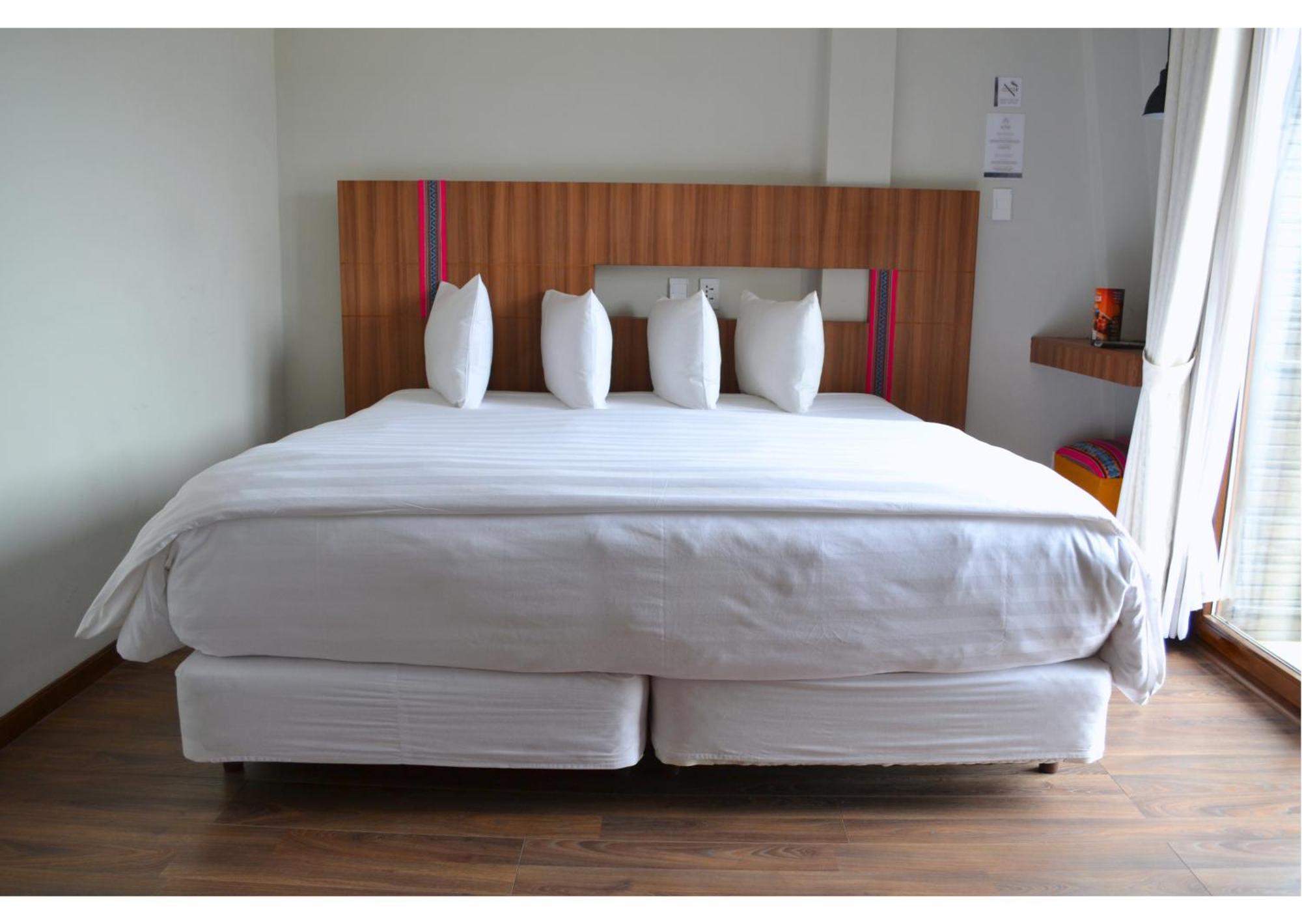Altus Express Hotel 拉巴斯 外观 照片